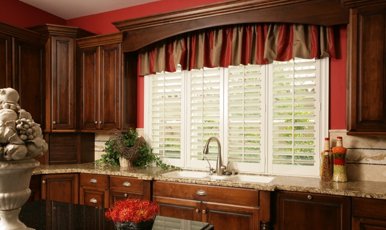 New York kitchen shutter and cornice valance